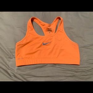 3 nike sport bra package